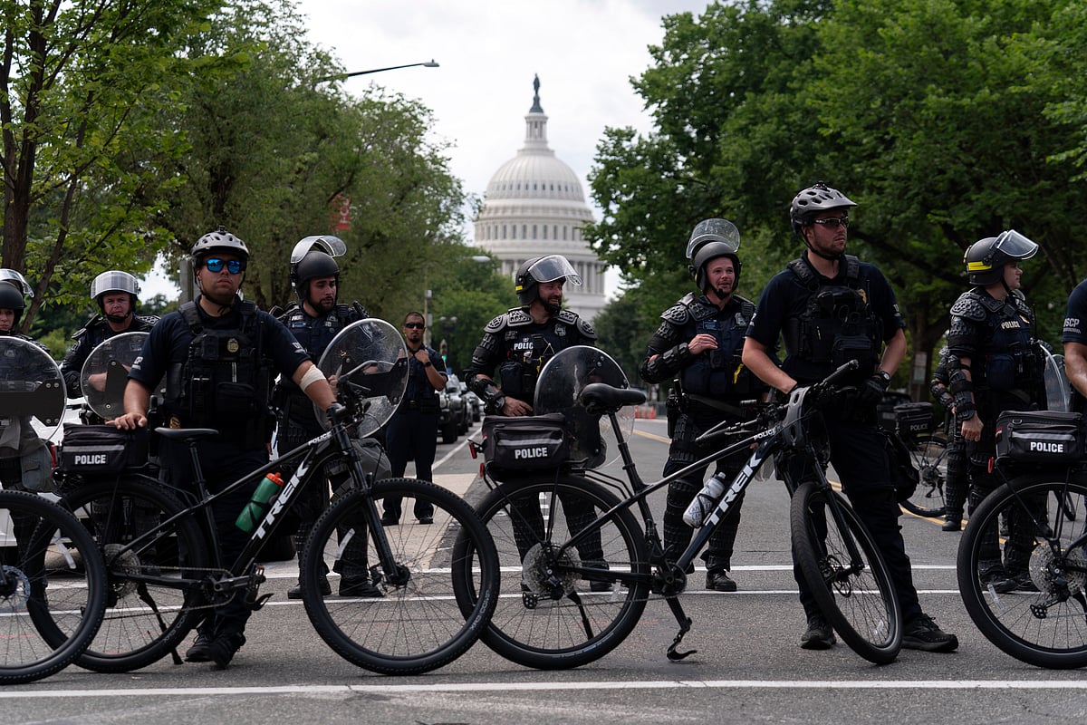 AP/File representative image : U.S. Capitol police watch demonstrators marching outside of the U.S. Capitol as they protest the visit of Israeli Prime Minister Benjamin Netanyahu on Capitol Hill, Wednesday